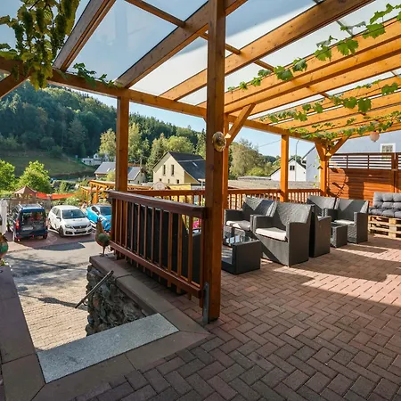 A Modern In The Hunsr Ck Region S Romantic Drohn Valley Apartman Merschbach