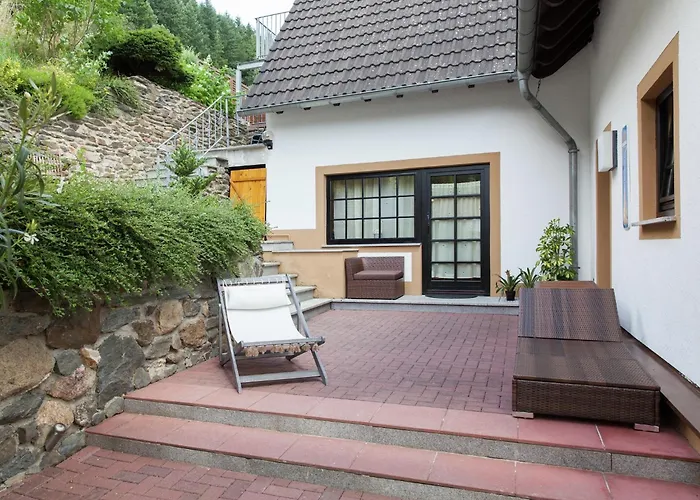 A Modern In The Hunsr Ck Region S Romantic Drohn Valley Lägenhet