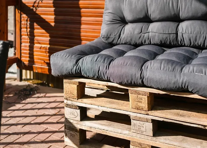 A Modern In The Hunsr Ck Region S Romantic Drohn Valley Lägenhet Merschbach