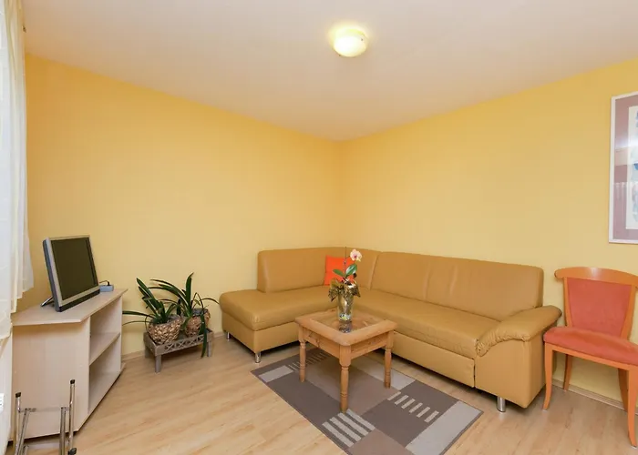 A Modern In The Hunsr Ck Region S Romantic Drohn Valley Lägenhet *