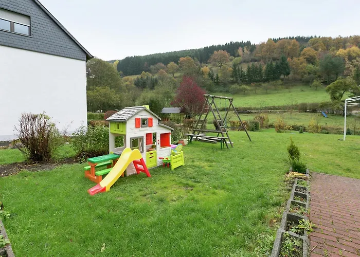 A Modern In The Hunsr Ck Region S Romantic Drohn Valley Lägenhet