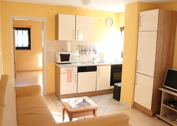 A Modern In The Hunsr Ck Region S Romantic Drohn Valley Lägenhet *