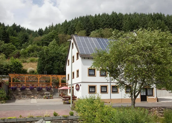 A Modern In The Hunsr Ck Region S Romantic Drohn Valley Lägenhet Merschbach