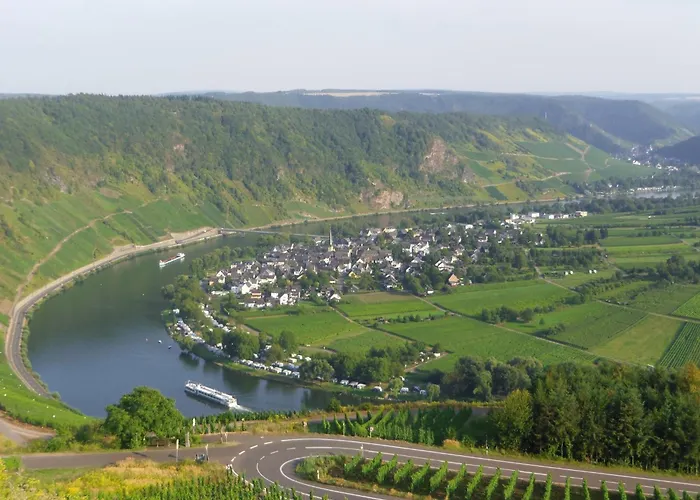 Lägenhet A Modern In The Hunsr Ck Region S Romantic Drohn Valley *